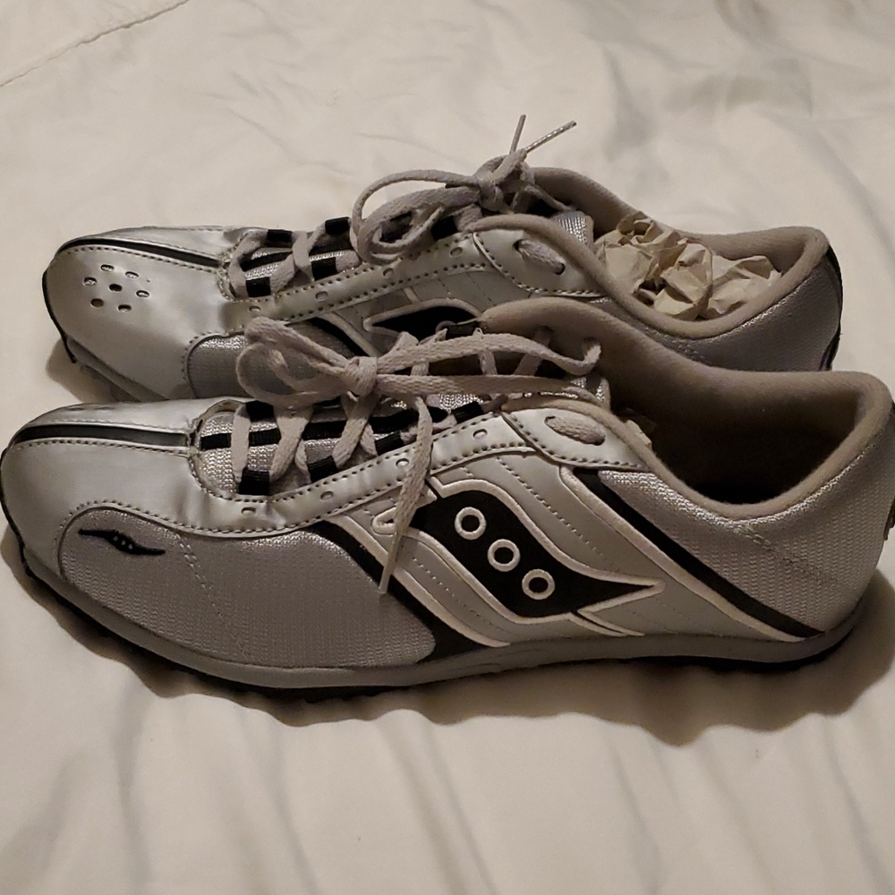 Mens Saucony Spike Track Shoes